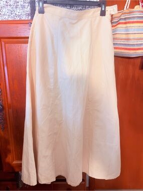 Classic Cream A-Line Women’s Maxi Skirt sz 4/6